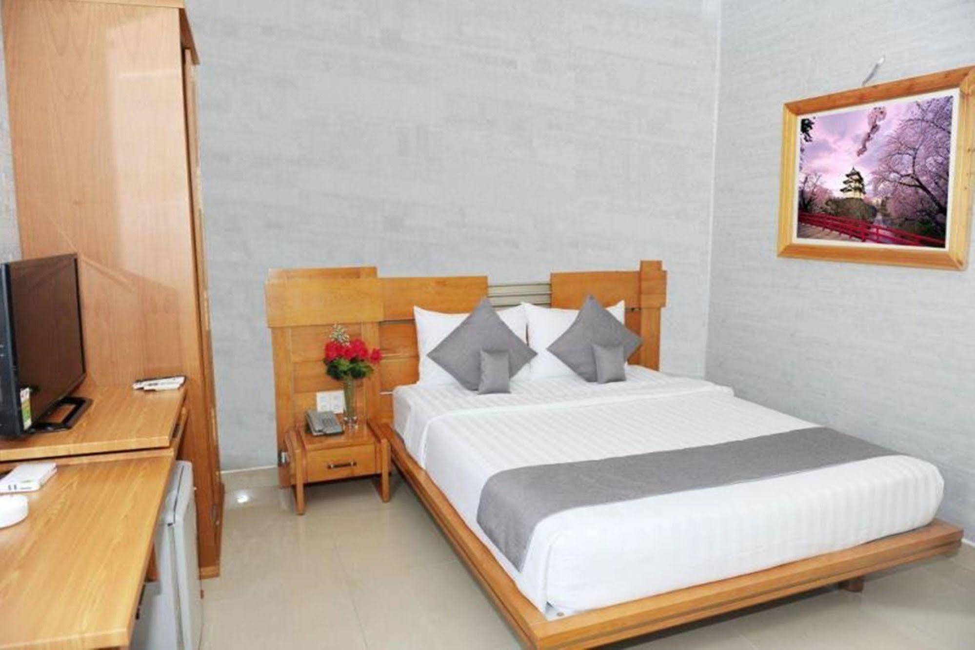 Thuy Sakura Hotel & Serviced Apartment Hô Chi Minh-Ville Extérieur photo