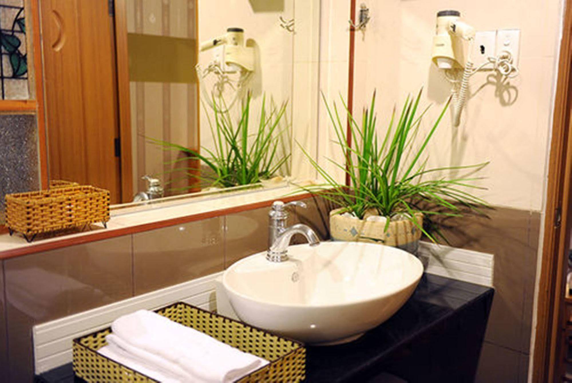 Thuy Sakura Hotel & Serviced Apartment Hô Chi Minh-Ville Extérieur photo