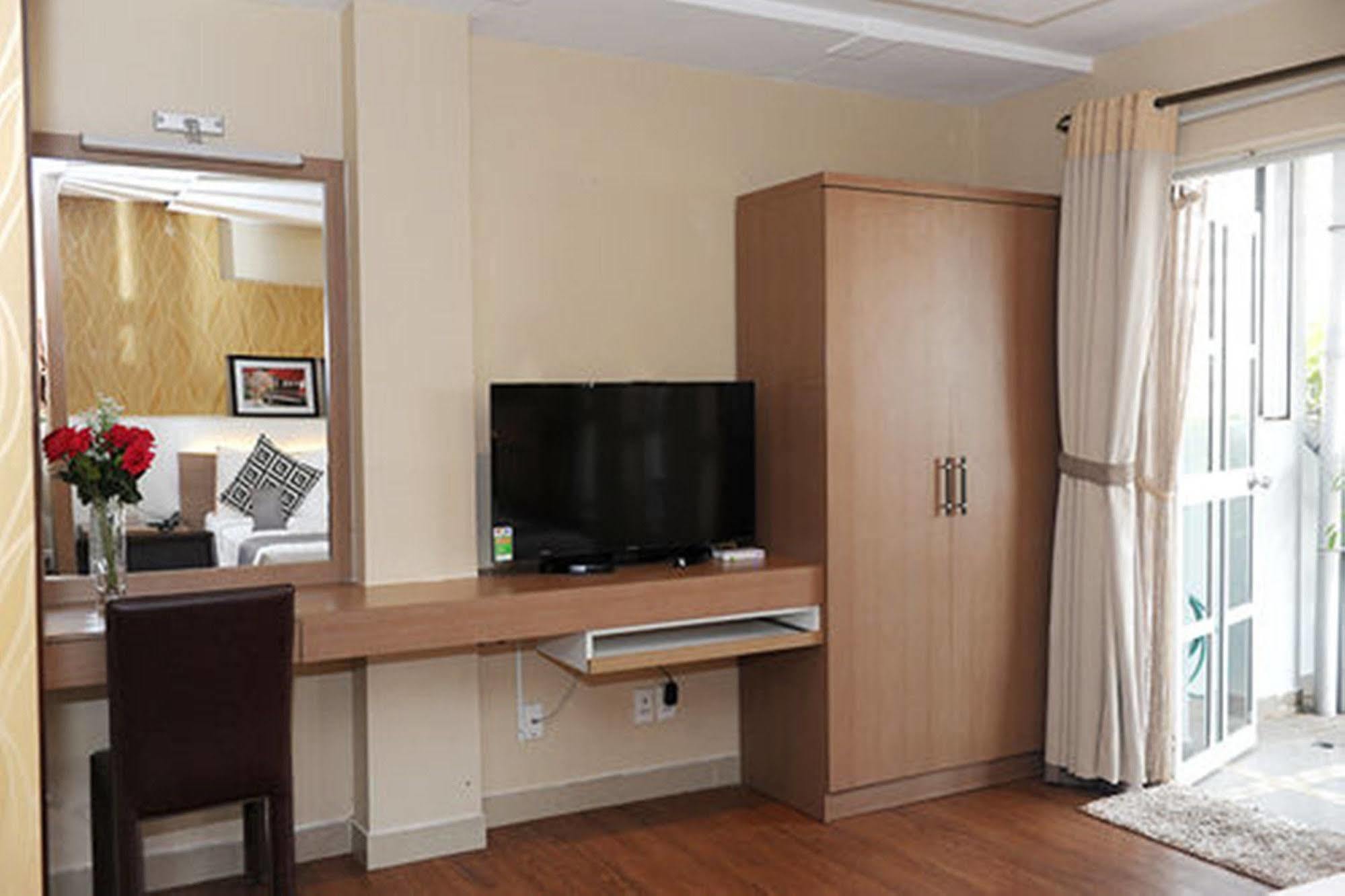 Thuy Sakura Hotel & Serviced Apartment Hô Chi Minh-Ville Extérieur photo